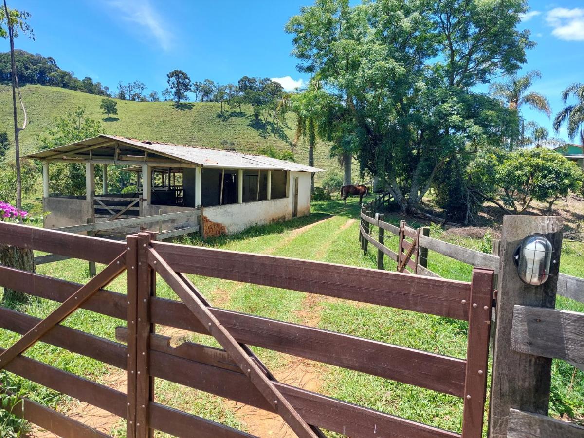 Gonçalves Casa Aconchegante Na Roca C/ Piscina/Churrasqueira מראה חיצוני תמונה