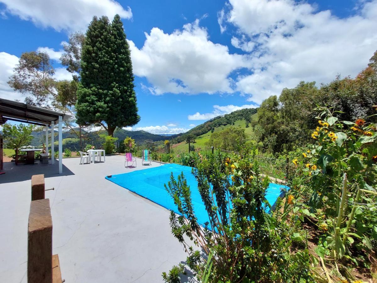 Gonçalves Casa Aconchegante Na Roca C/ Piscina/Churrasqueira מראה חיצוני תמונה